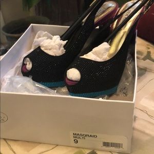 Women’s size 9 shoes